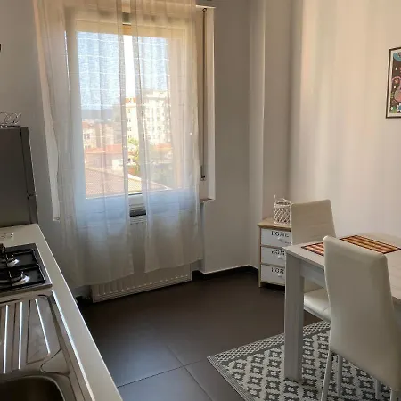Seaside Casa Carla E Casa Andrea Apartment *